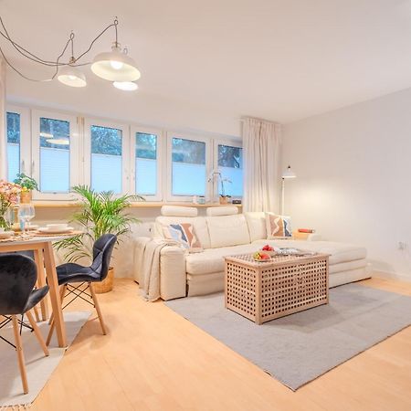 דירות ורשה Rezydencja Filmowa- Wygodny Apartament 10 Min Od Lotniska I Centrum מראה חיצוני תמונה