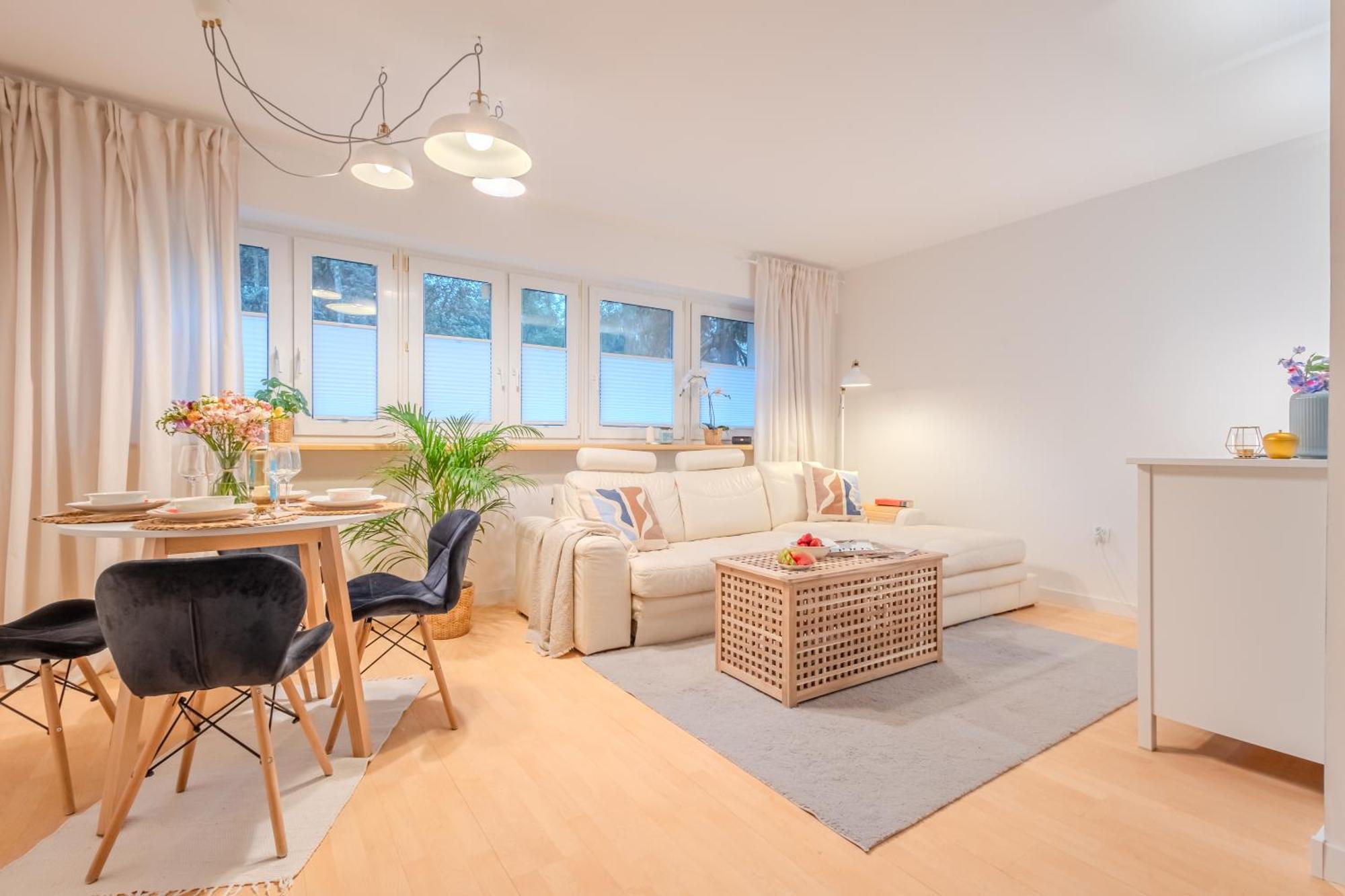 דירות ורשה Rezydencja Filmowa- Wygodny Apartament 10 Min Od Lotniska I Centrum מראה חיצוני תמונה