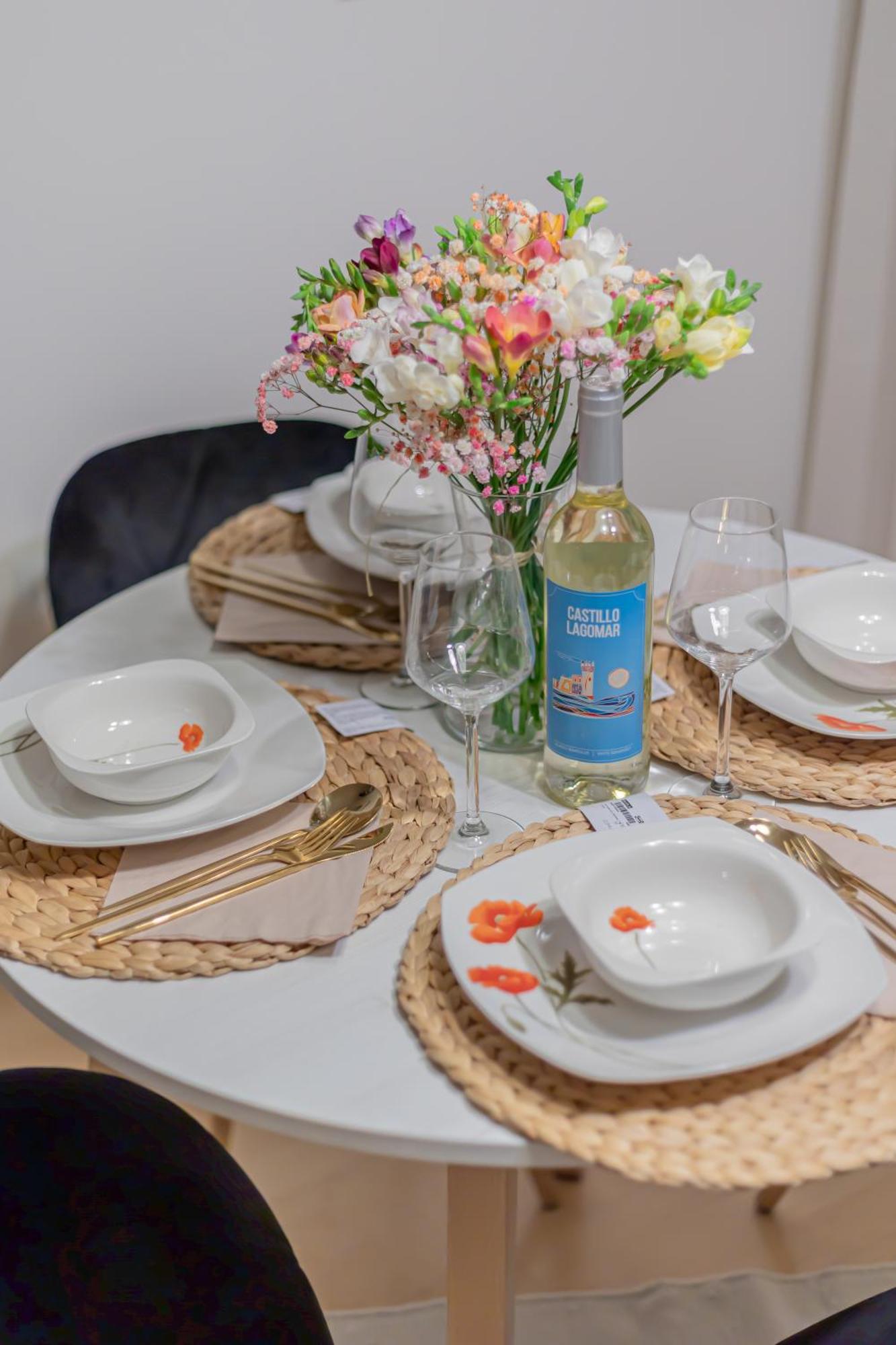 דירות ורשה Rezydencja Filmowa- Wygodny Apartament 10 Min Od Lotniska I Centrum מראה חיצוני תמונה